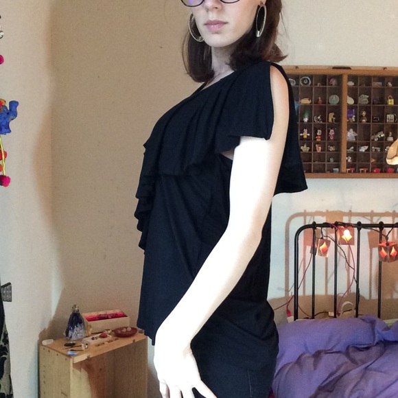 SOLD Paige Ruffle SOFT STRETCH Professional - Picture 2 of 7